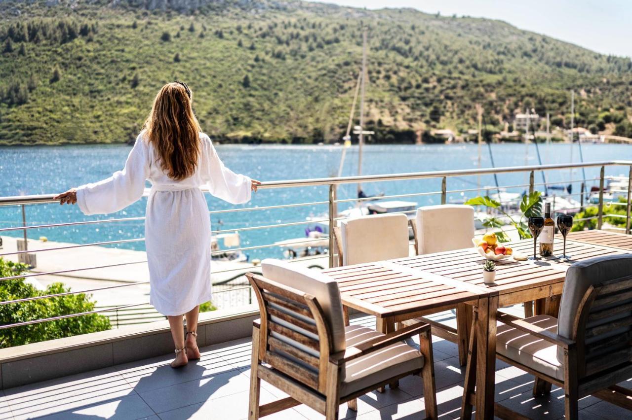 ANASSA PORTO KOUFO Sea front suites Porto Koufo Exterior foto