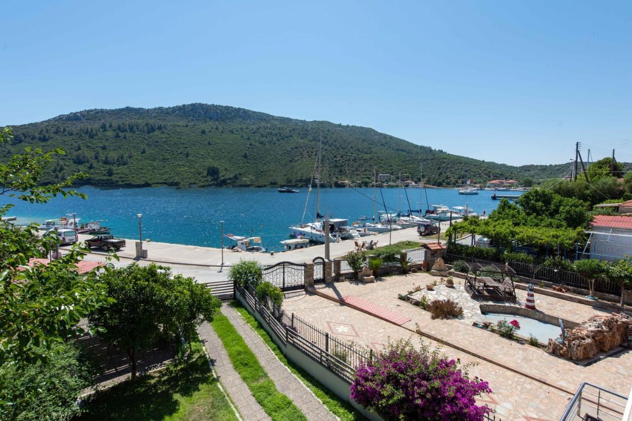 ANASSA PORTO KOUFO Sea front suites Porto Koufo Exterior foto